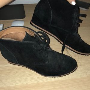 Susina Wedge Booties
